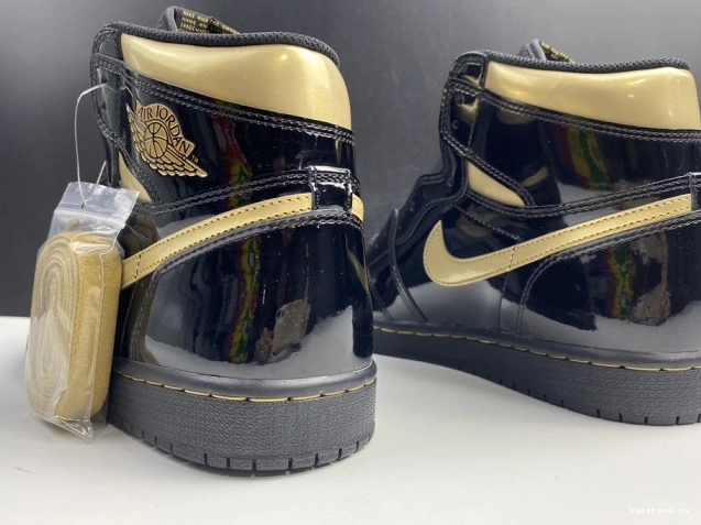 GOLD AIR 1 BLACK HIGH (2020) JORDAN 555088-032 METALLIC RETRO 1020